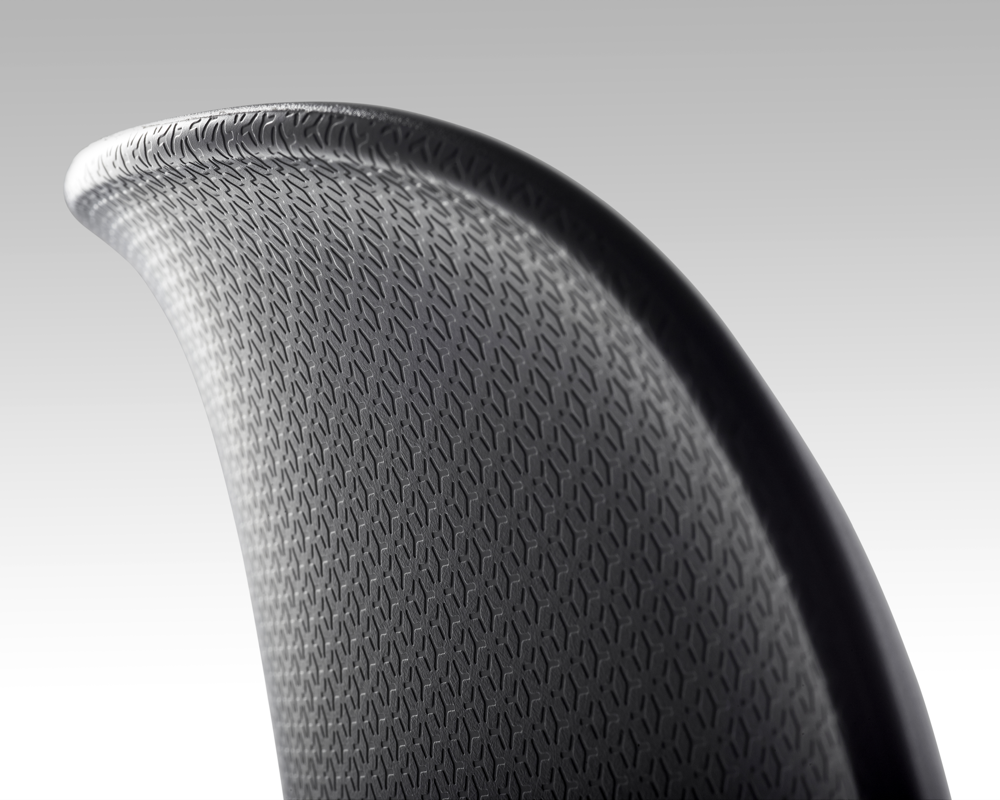 A deatail photo of a SixE black back shell